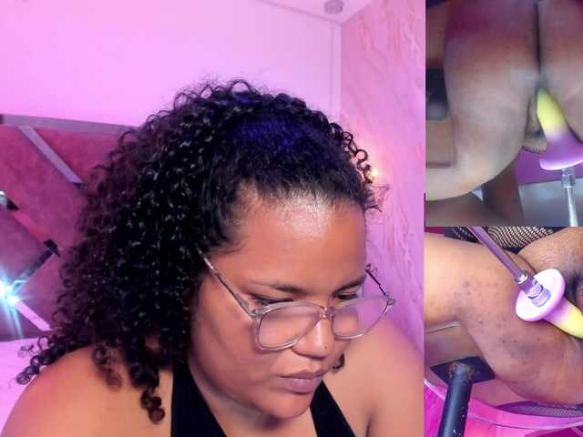 MhiaRey live cam on BongaCams