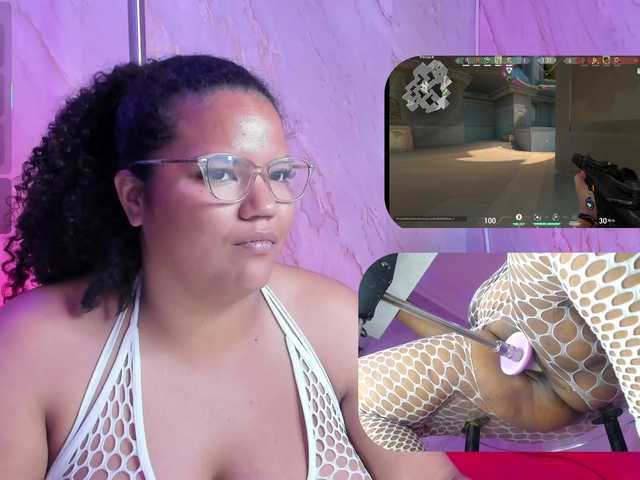 MhiaRey live cam on BongaCams