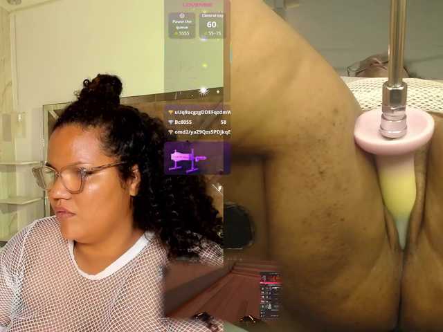 MhiaRey live cam on BongaCams