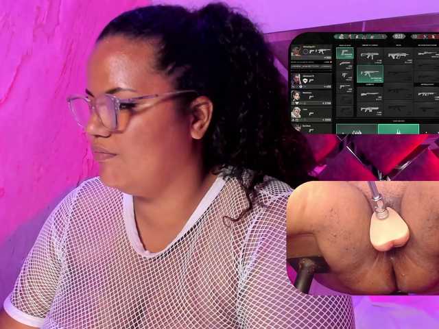 MhiaRey live cam on BongaCams