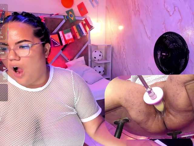 MhiaRey live cam on BongaCams