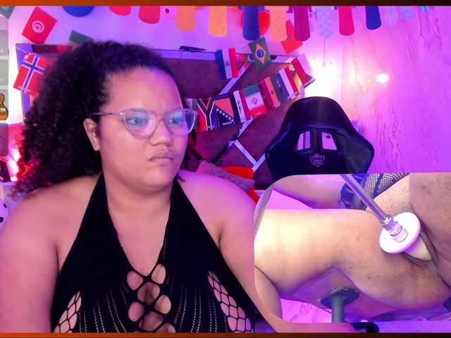 MhiaRey live cam on BongaCams