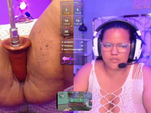 MhiaRey live cam on BongaCams