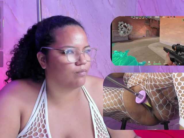 MhiaRey live cam on BongaCams