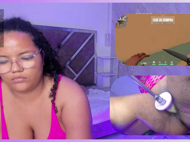 MhiaRey live cam on BongaCams