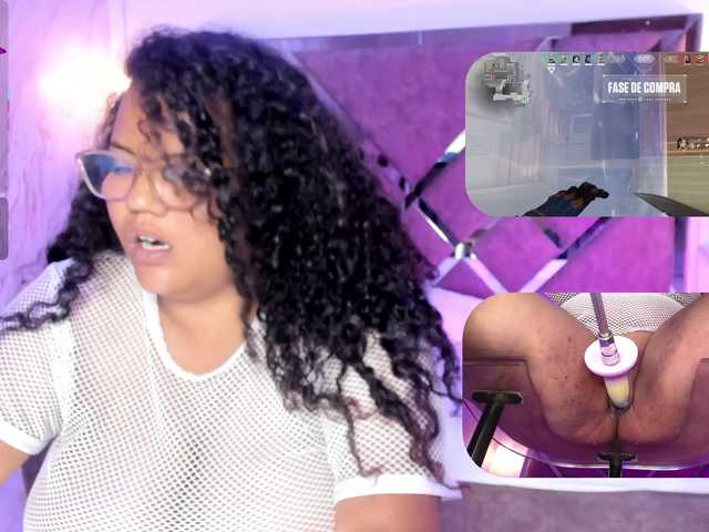 MhiaRey live cam on BongaCams