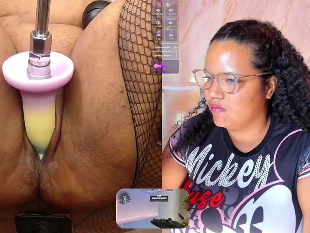 MhiaRey live cam on BongaCams