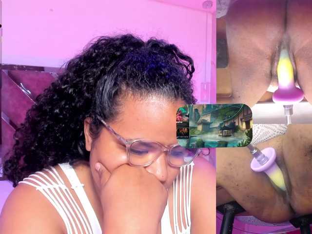 MhiaRey live cam on BongaCams