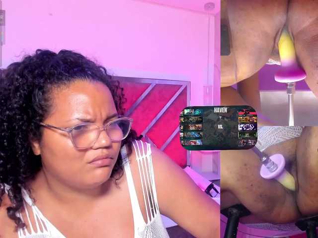 MhiaRey live cam on BongaCams