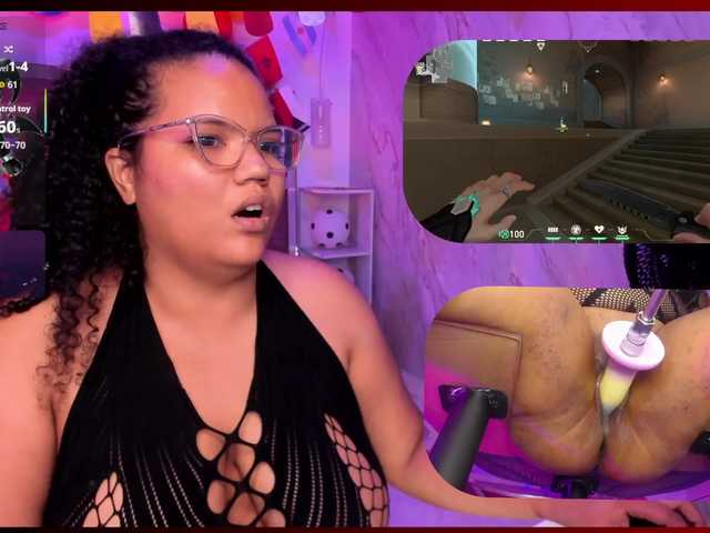 MhiaRey live cam on BongaCams