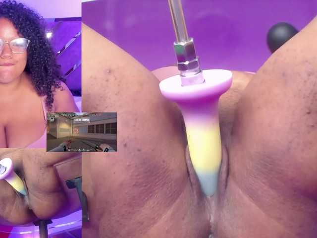 MhiaRey live cam on BongaCams