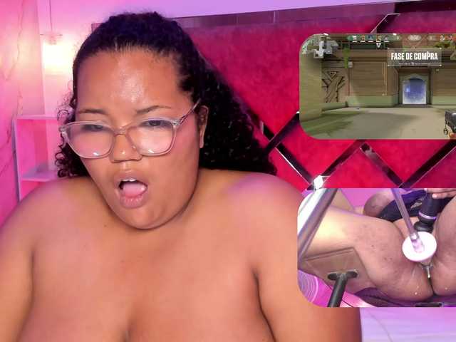 MhiaRey live cam on BongaCams