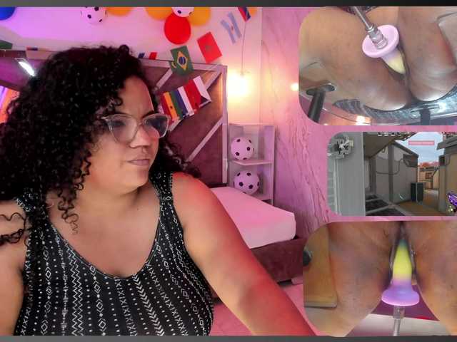MhiaRey live cam on BongaCams