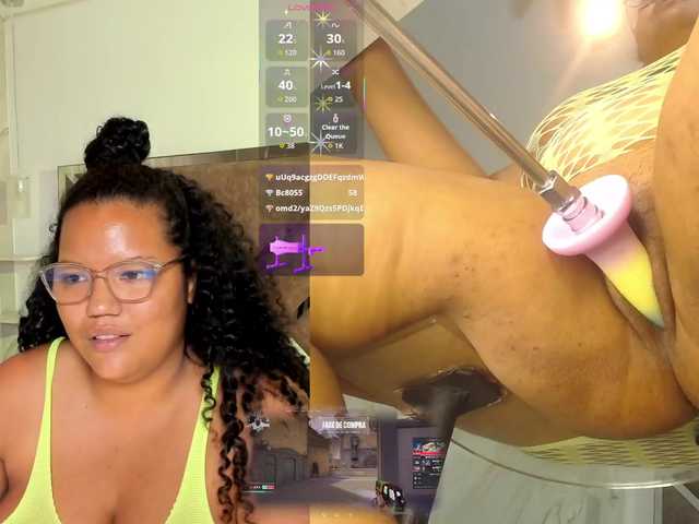 MhiaRey live cam preview