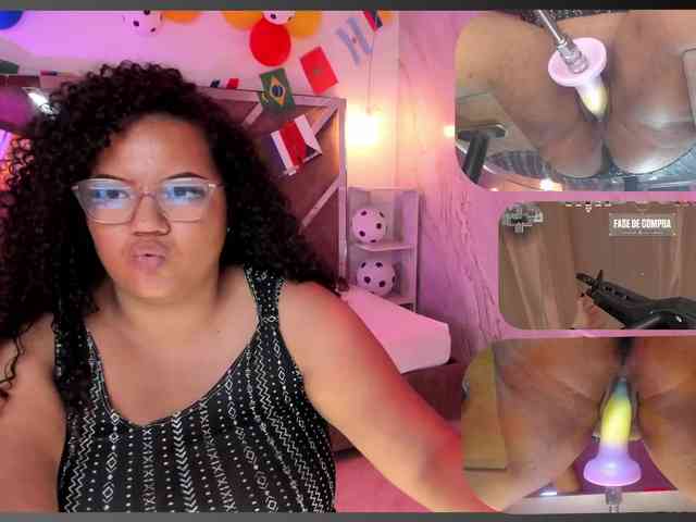 MhiaRey webcam