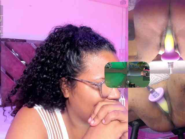 MhiaRey webcam