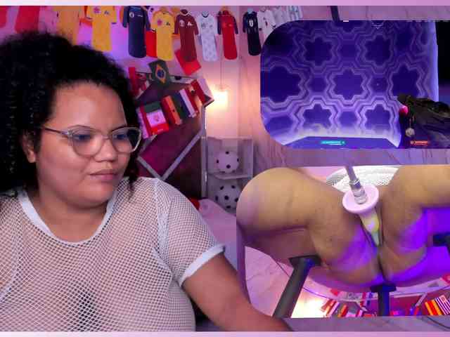 MhiaRey webcam