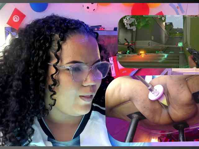 MhiaRey webcam