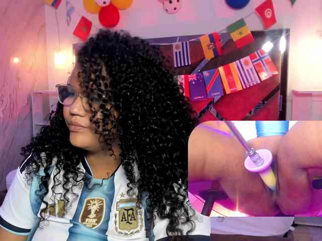 MhiaRey webcam