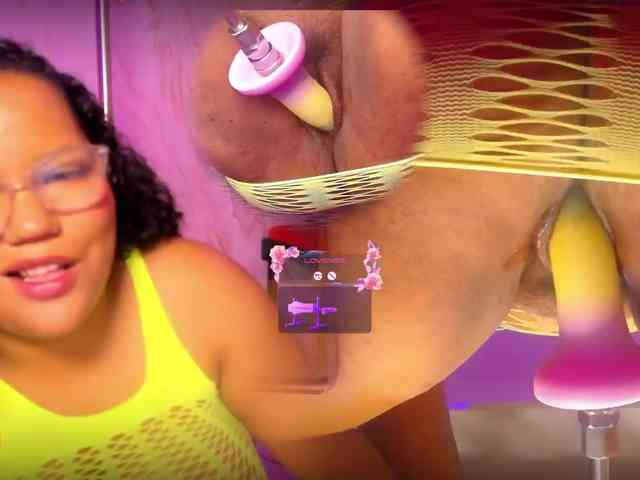 MhiaRey webcam
