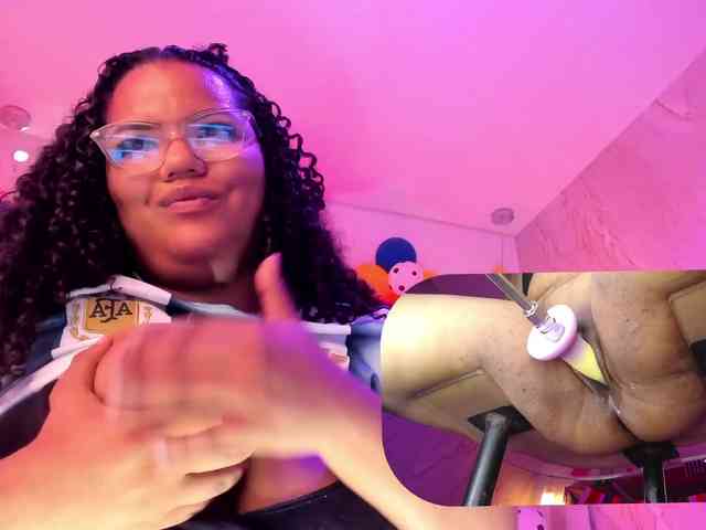 MhiaRey webcam
