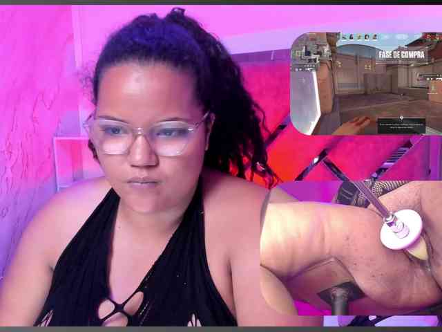 MhiaRey webcam