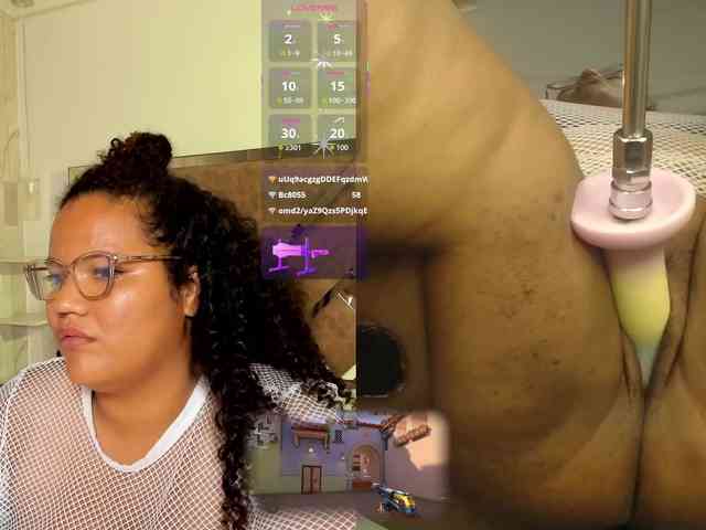 MhiaRey webcam