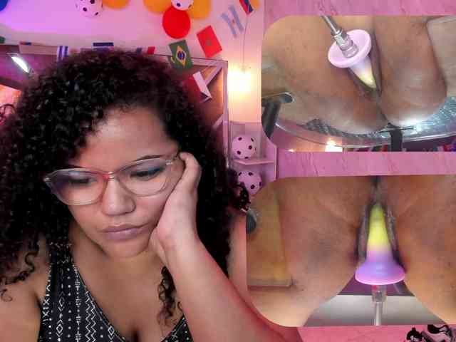MhiaRey webcam