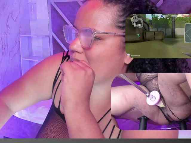 MhiaRey webcam