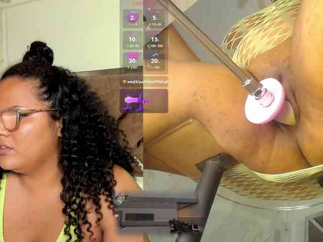 MhiaRey webcam