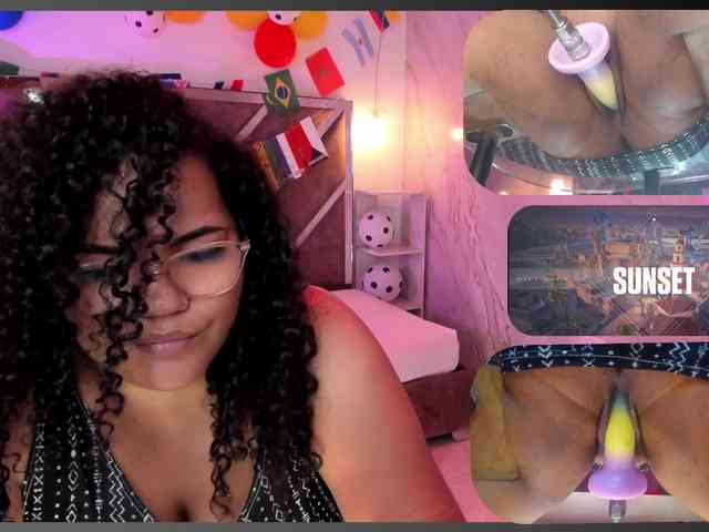 MhiaRey webcam