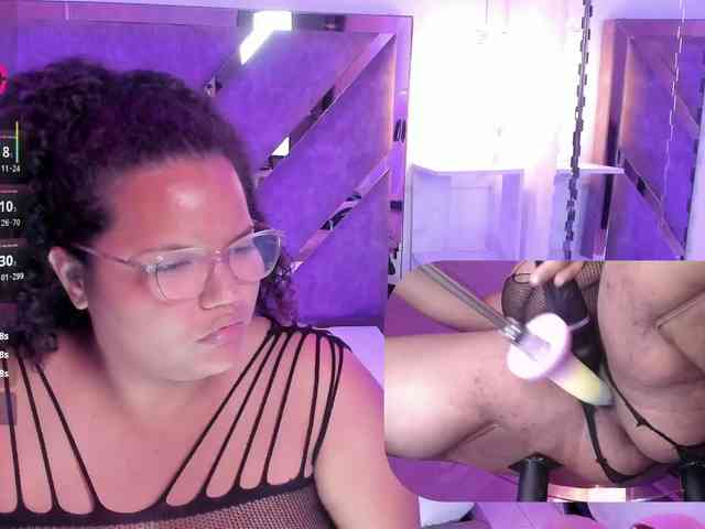 MhiaRey webcam