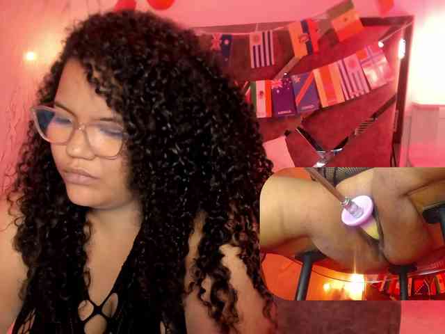 MhiaRey webcam
