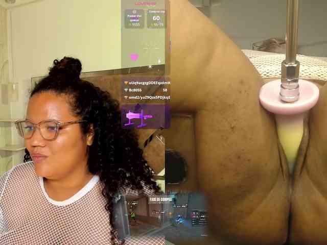 MhiaRey webcam