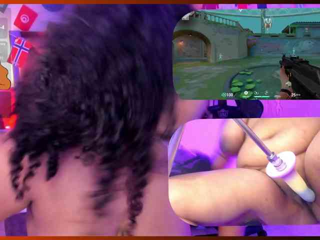 MhiaRey webcam