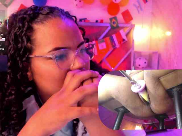 MhiaRey webcam