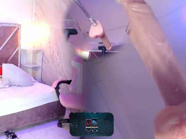MhiaRey webcam
