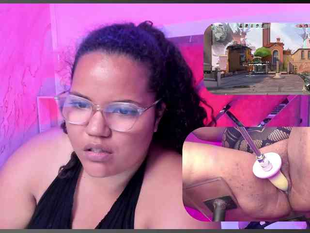 MhiaRey webcam