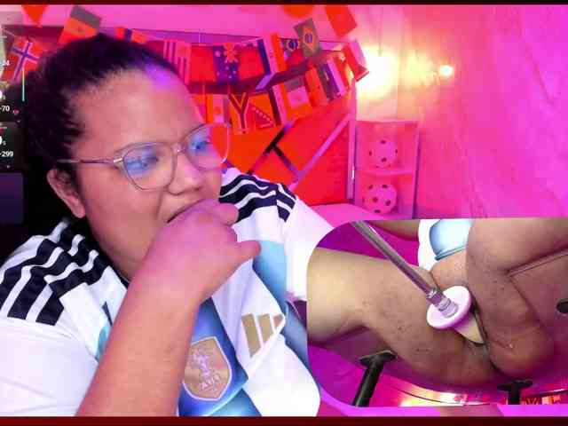 MhiaRey webcam