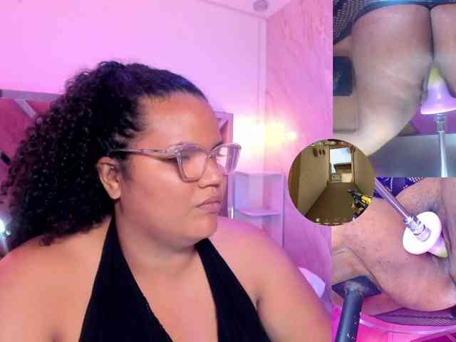 MhiaRey webcam
