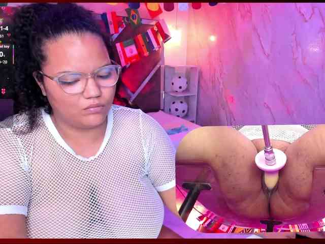 MhiaRey webcam