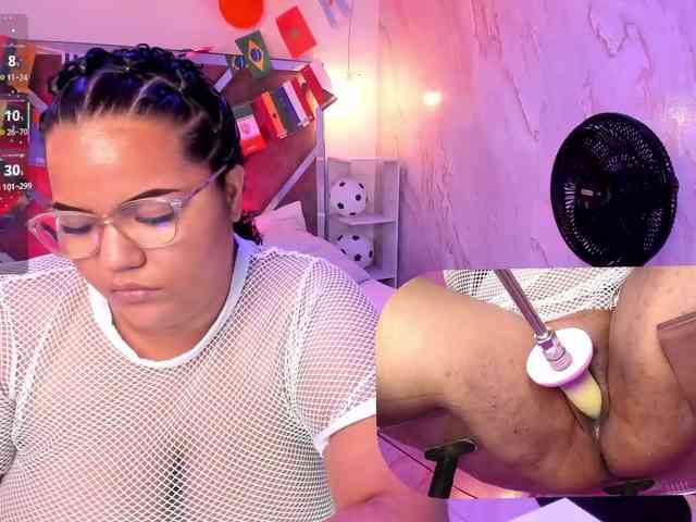 MhiaRey webcam