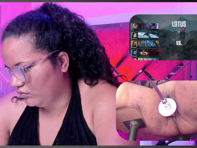 MhiaRey webcam