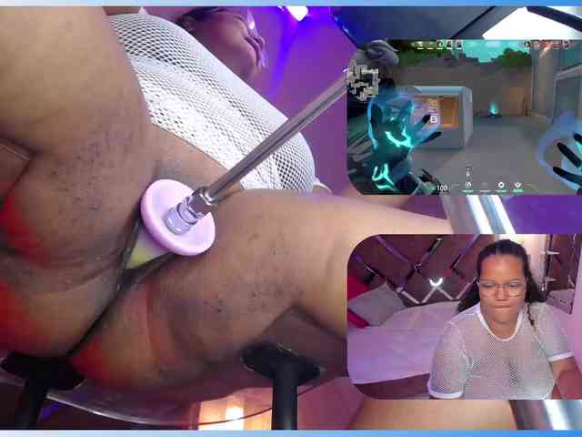 MhiaRey webcam