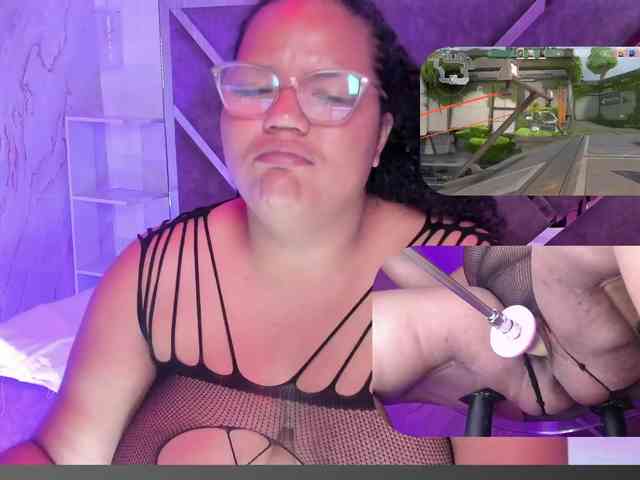 MhiaRey webcam
