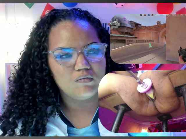 MhiaRey webcam