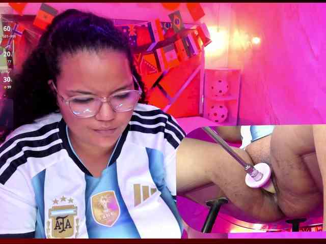 MhiaRey webcam