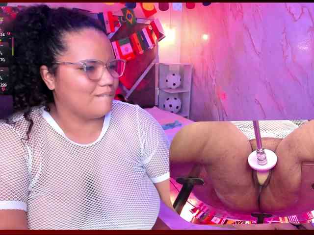 MhiaRey webcam