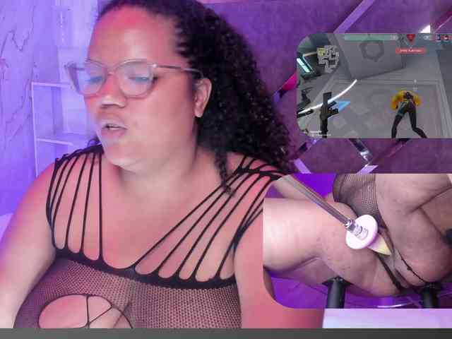 MhiaRey webcam