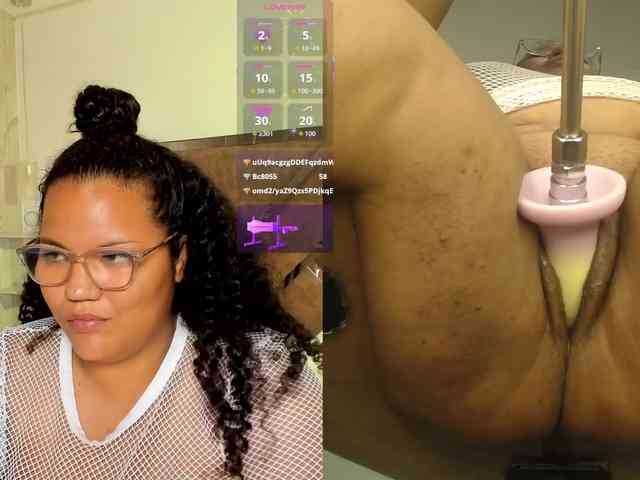MhiaRey webcam